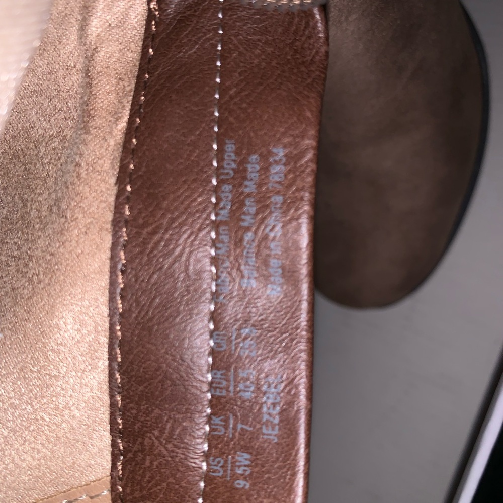 Life Stride Tan and Brown Ankle Boots - Picture 4 of 6
